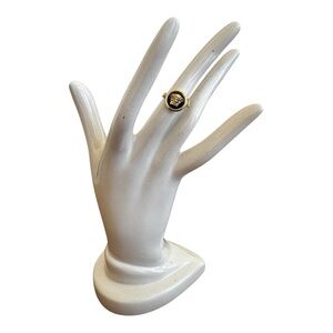 Rare Versace Authentic Medusa Baroque 18K Au750 Gold Onyx Chain Pinky Ring